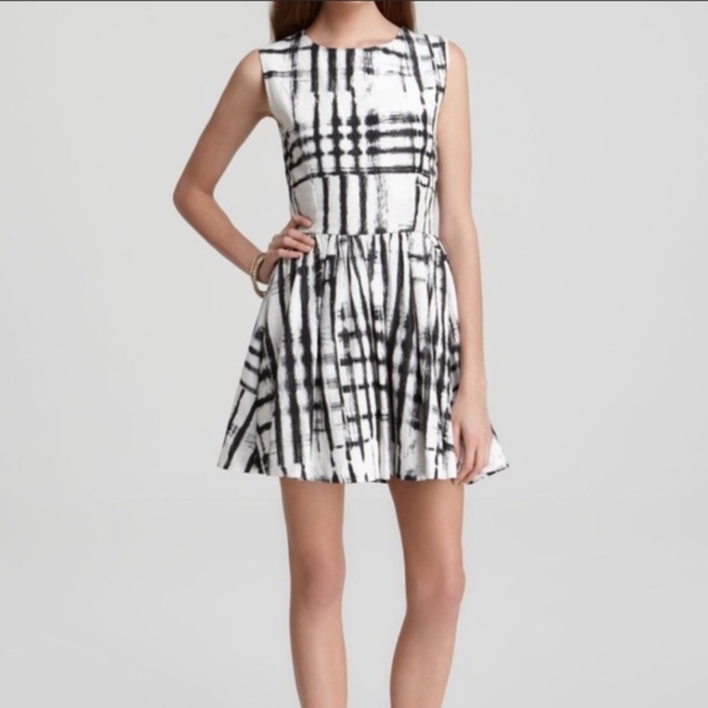 Sam & Lavi Crom Techno Plaid Shimmer Dress Size M‎